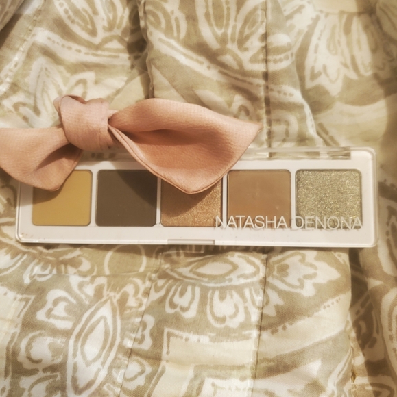 Natasha denona eyeshadow pallette - Picture 1 of 4